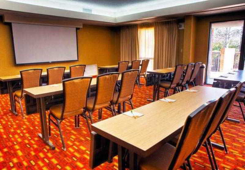 Courtyard Memphis East/Bill Morris Parkway Hotel Perniagaan gambar